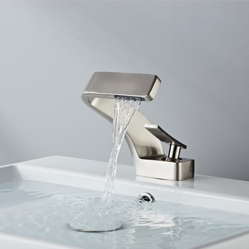 Taavita | Modern Designed Curved Faucet