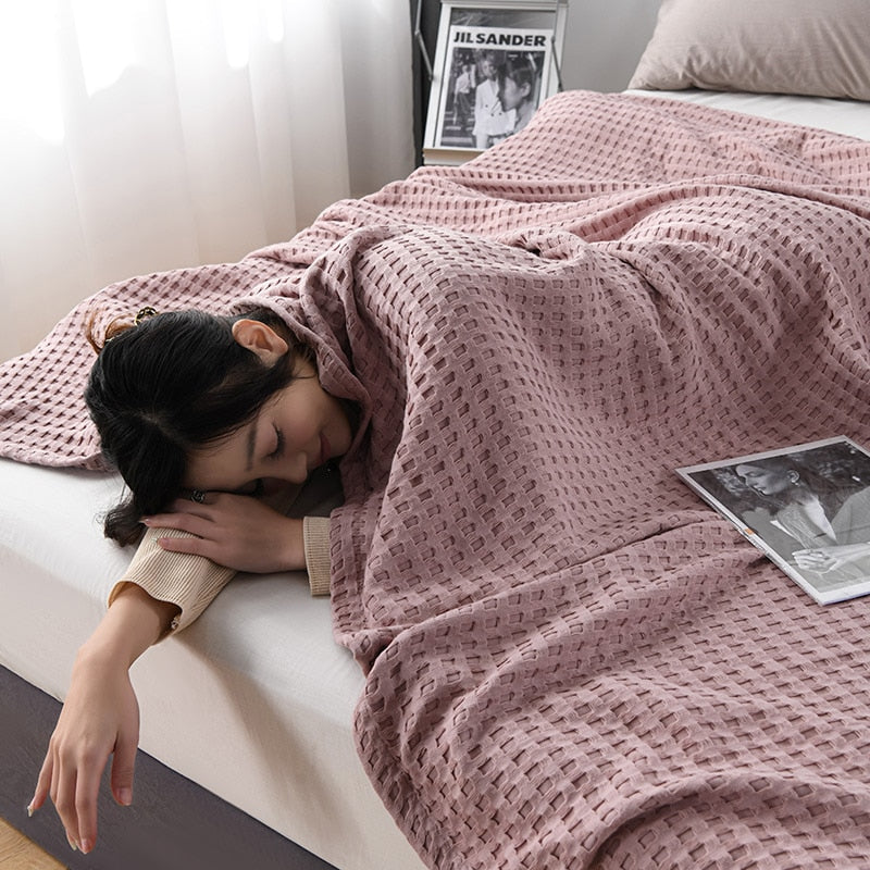 Taavita - Lightweight Summer Blanket Made of Cotton in Waffle Pattern, Airy & Breathable Comfortable