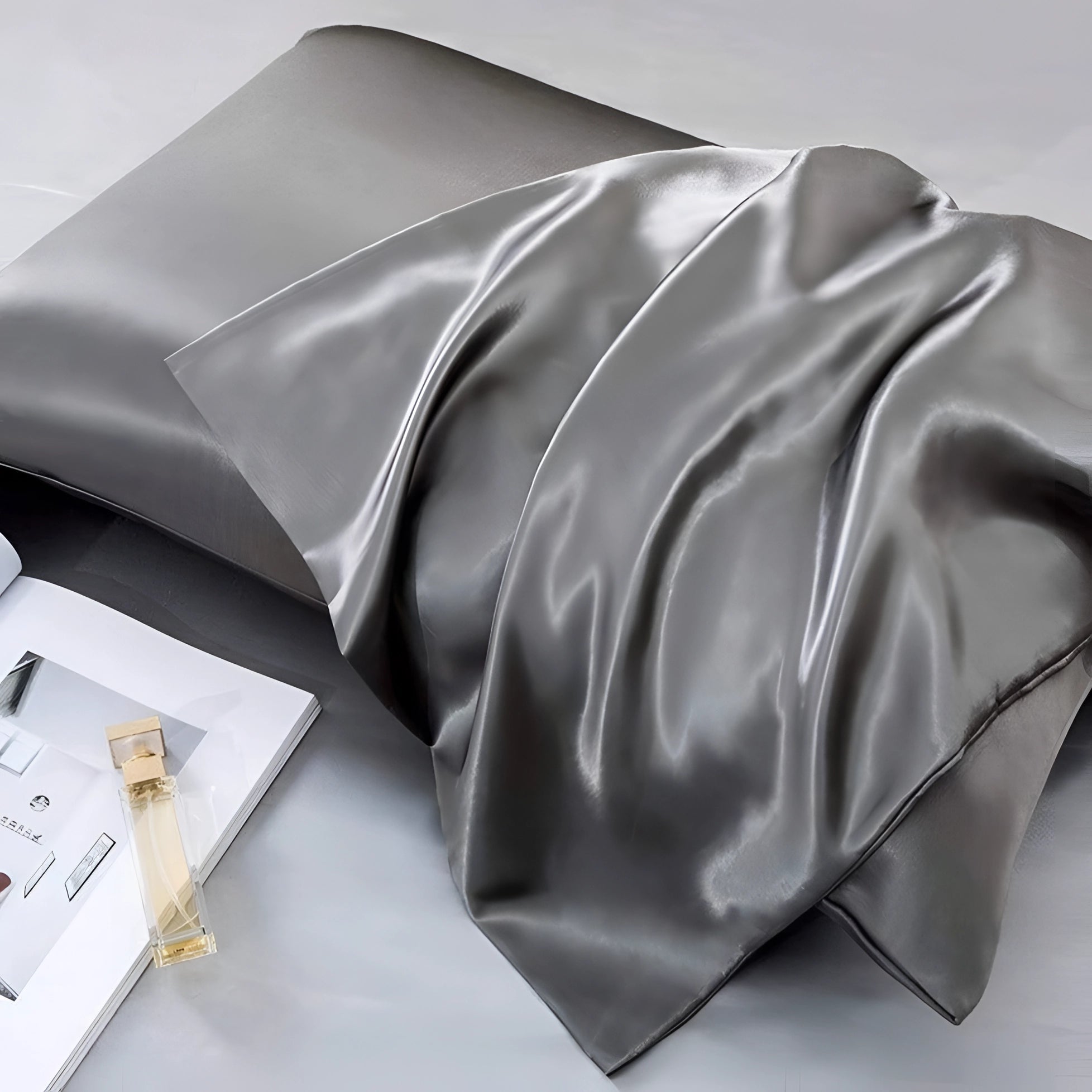 Luxury Anti-Aging Hypoallergenic Silk Pillowcase for Beauty Sleep