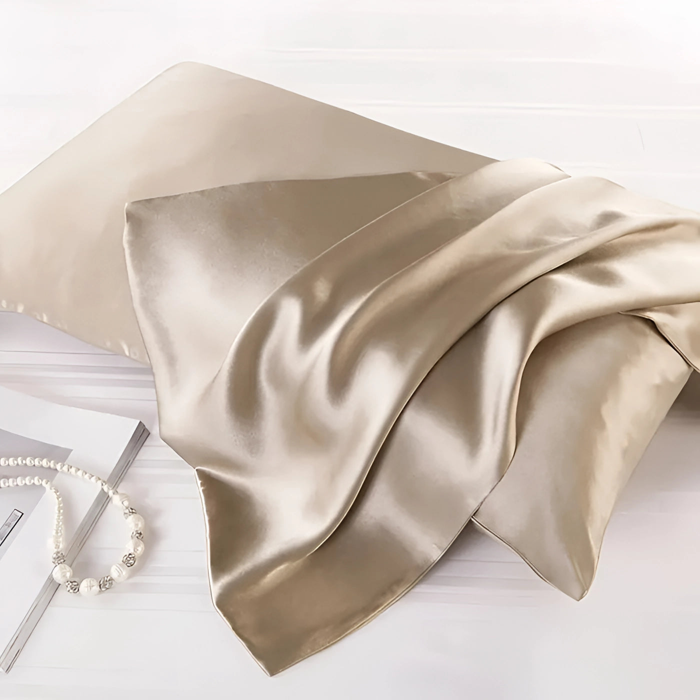 Luxury Anti-Aging Hypoallergenic Silk Pillowcase for Beauty Sleep