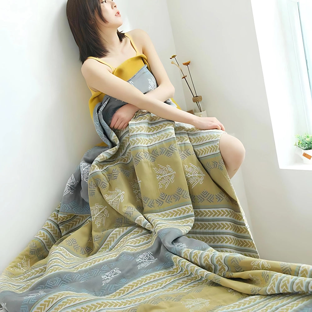 Luxury Designer Blanket - Modern Pattern, Elegant Home Decor