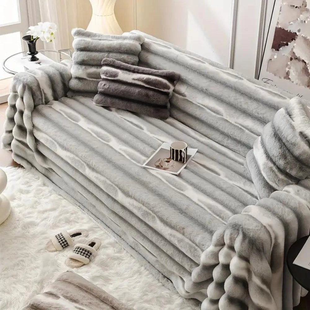 Luxury Faux Fur Blanket - Plush Grey Throw for Designer Bedding