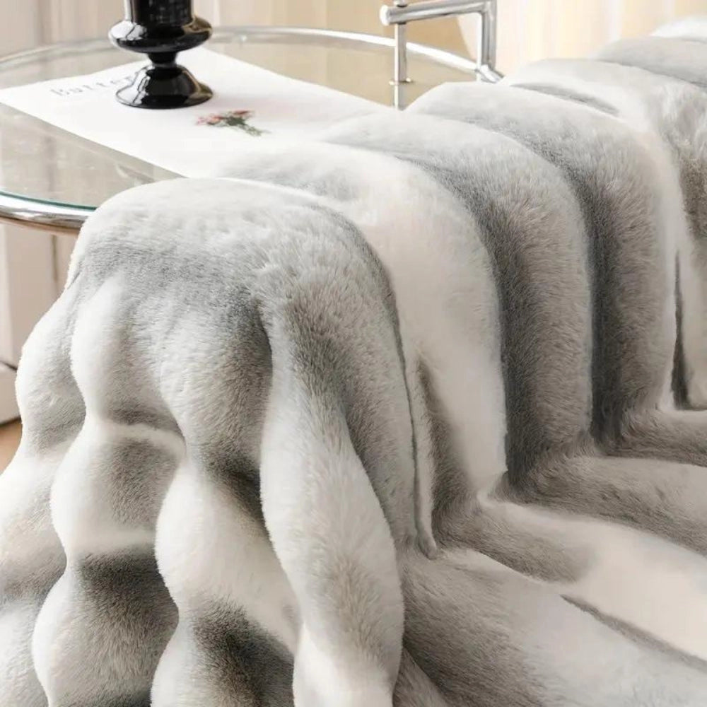 Luxury Faux Fur Blanket - Plush Grey Throw for Designer Bedding