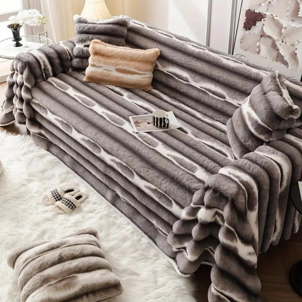 Luxury Faux Fur Blanket - Plush Grey Throw for Designer Bedding