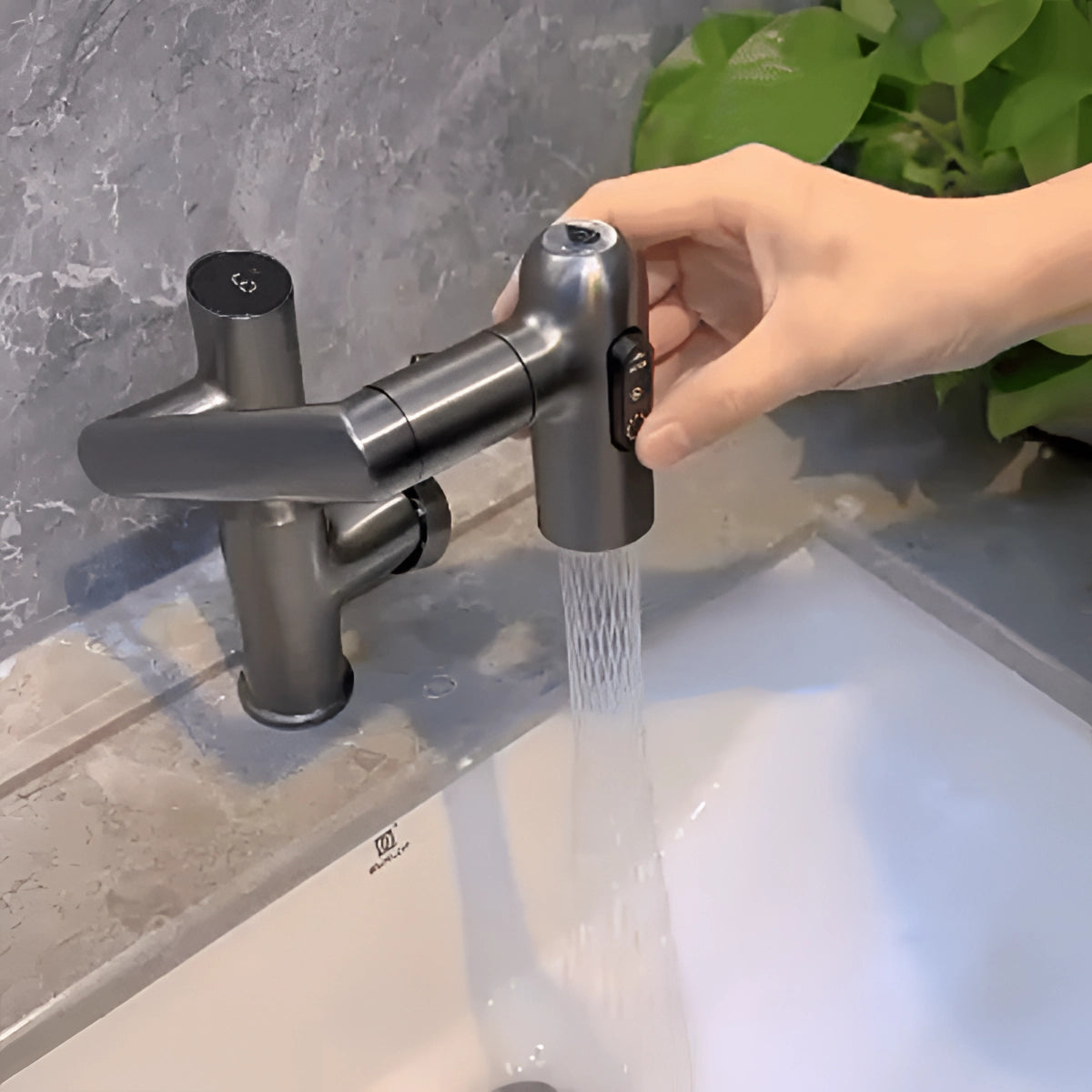 Smart Kitchen Faucet: Touchless, Digital Display, Pull-Down Sprayer