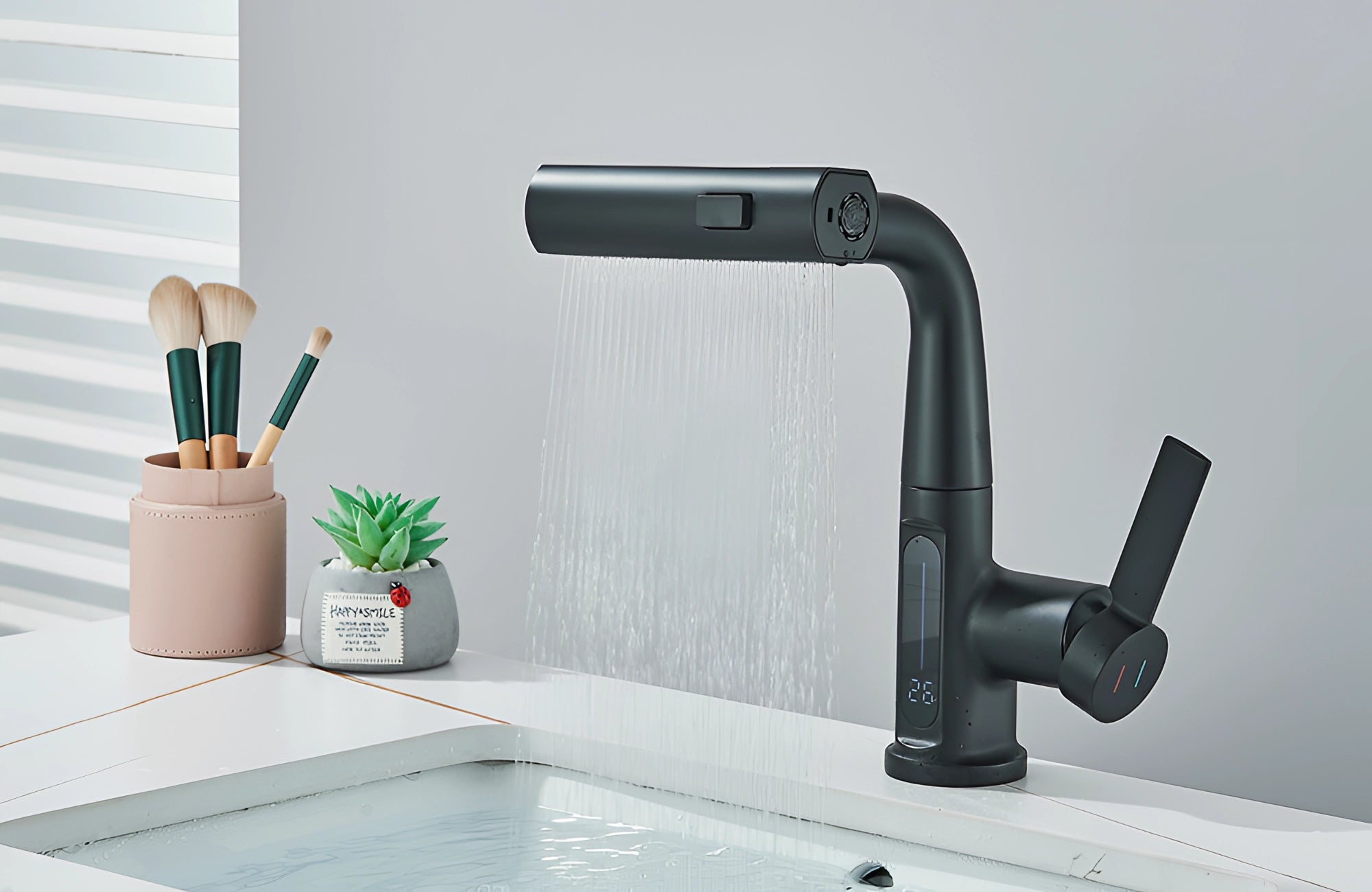 Smart Touchless Faucet with Temp Display & Pull-Out Spray