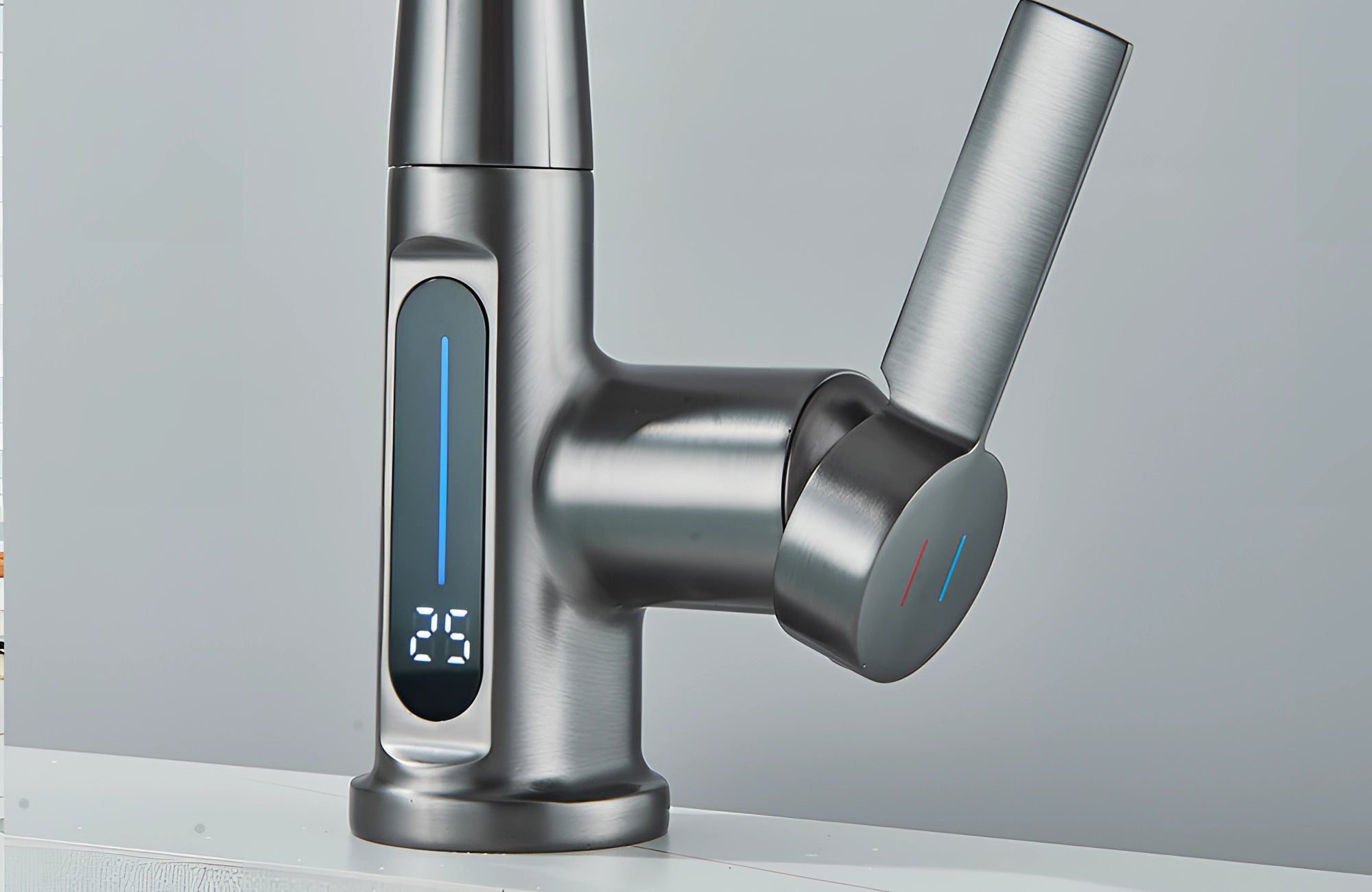 Smart Touchless Faucet with Temp Display & Pull-Out Spray