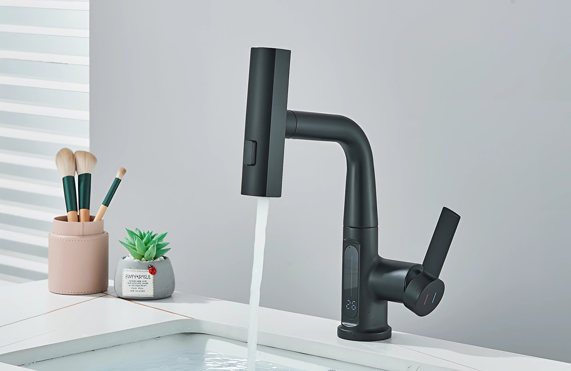 Smart Touchless Faucet with Temp Display & Pull-Out Spray