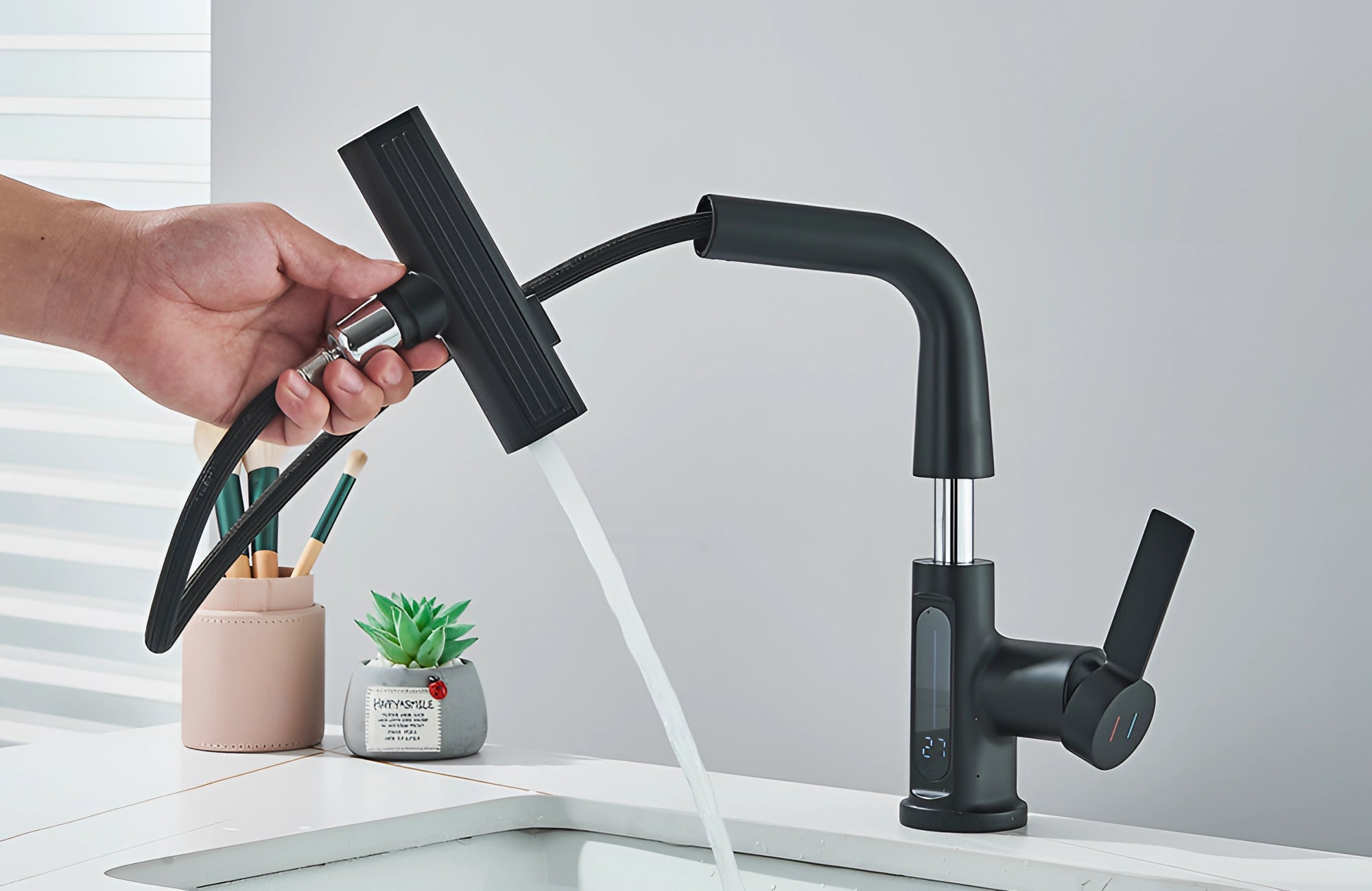 Smart Touchless Faucet with Temp Display & Pull-Out Spray