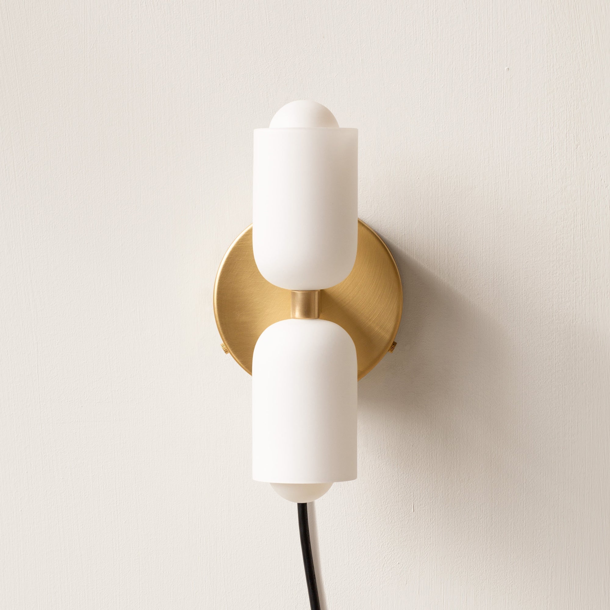 Taavita | Stylish Tovejs Wall Lamp