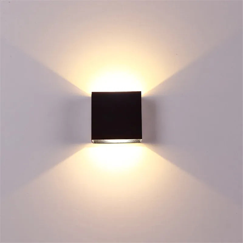 Taavita Wall Lamp Black Cube