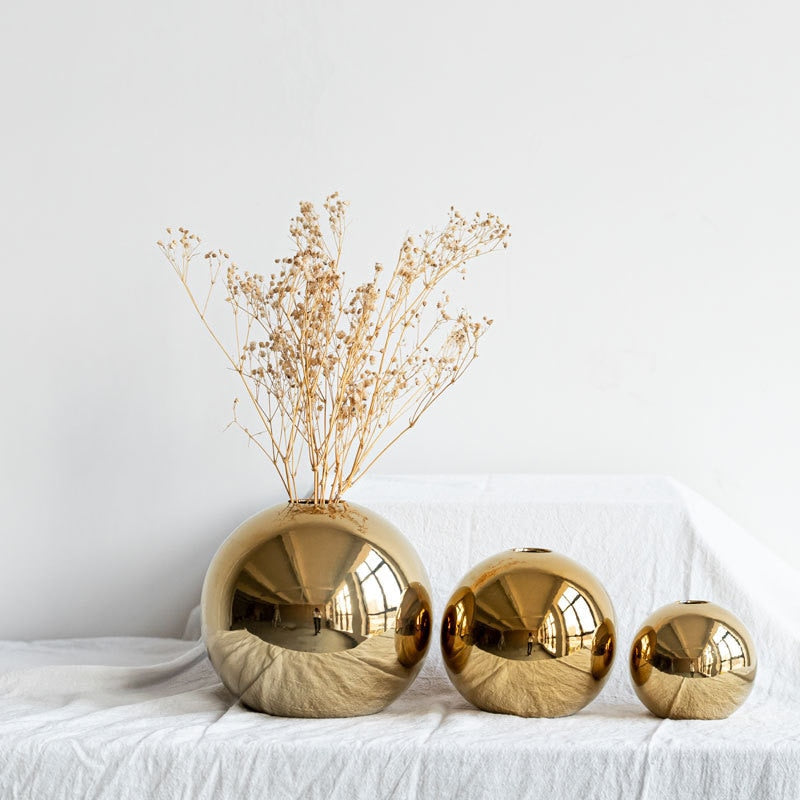 Taavita - Golden Ball Vase Made of Ceramic for Stylish Decoration