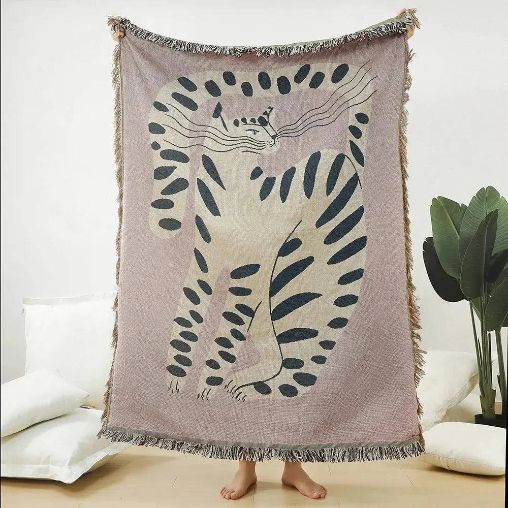 Taavita Woven Tapestry Blanket for a Modern Look