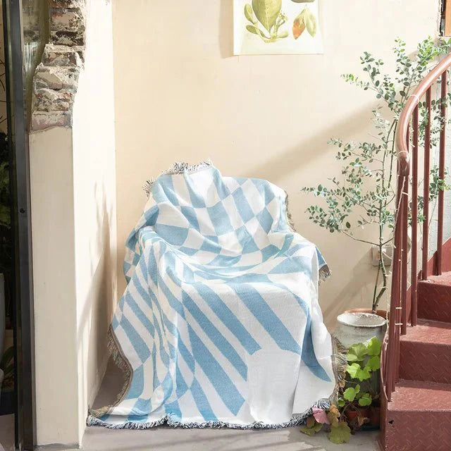 Taavita Woven Tapestry Blanket for a Modern Look