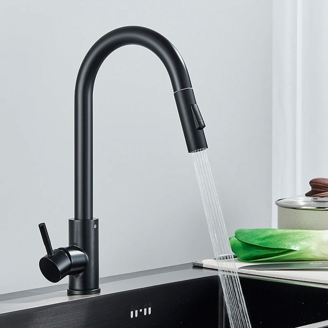 Taavita | Contemporary Touch-Sensitive Kitchen Faucet with Retractable Hose