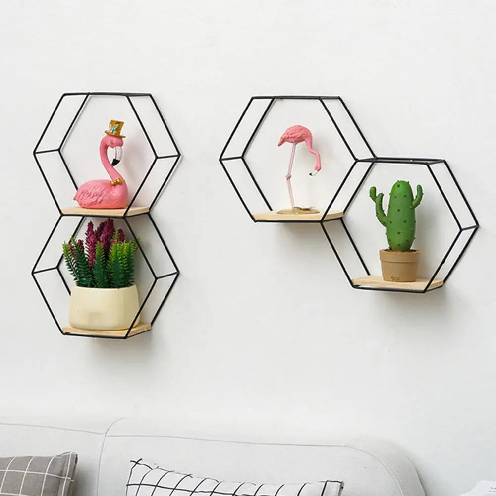 Taavita – Floating Hexagonal Wall Shelf Made of Metal for Stylish Storage and Modern Interior Design