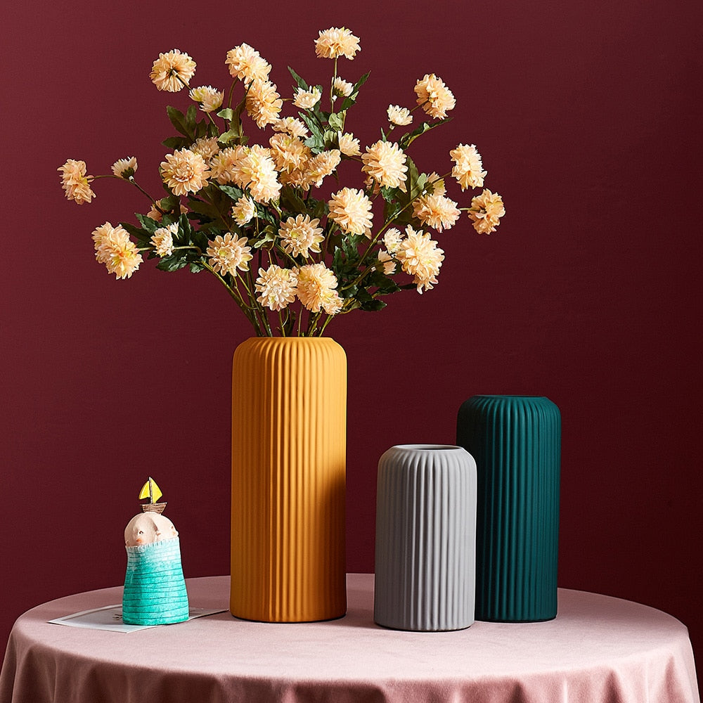 Taavita - Modern Designed Colorful Ceramic Flower Vase