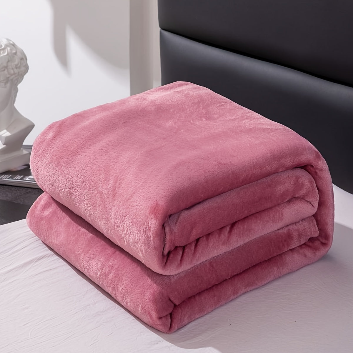 Taavita – Soft & Warm Blanket for Sofa, Bed, Office & Travel