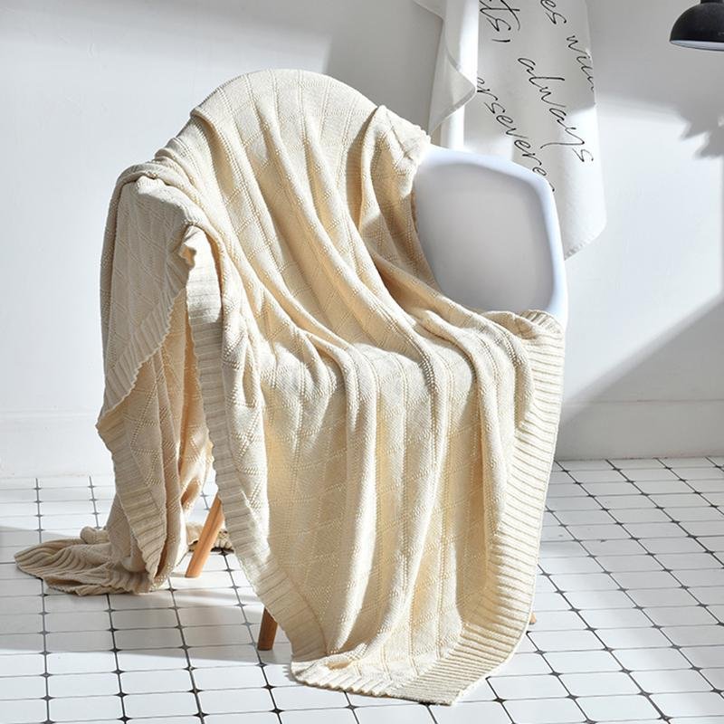 Soft Blanket Made of 100% Cotton for Keeping Warm and Decoration - dazuma