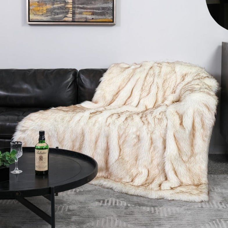 Taavita Faux-Fur Blanket – Luxurious, Soft & Stylish for Your Home