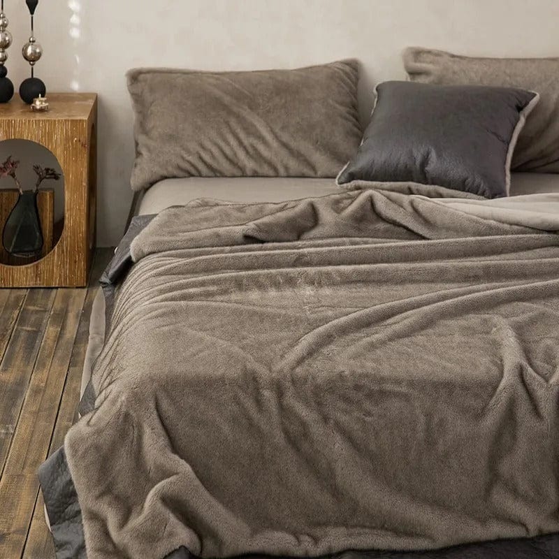 Luxurious Taavita Blanket for Ultimate Comfort