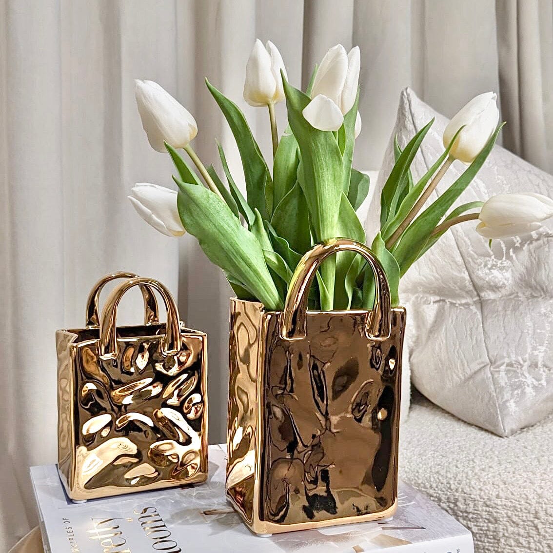 Taavita - Stylish Handbag Vase in Gold for Modern Decor