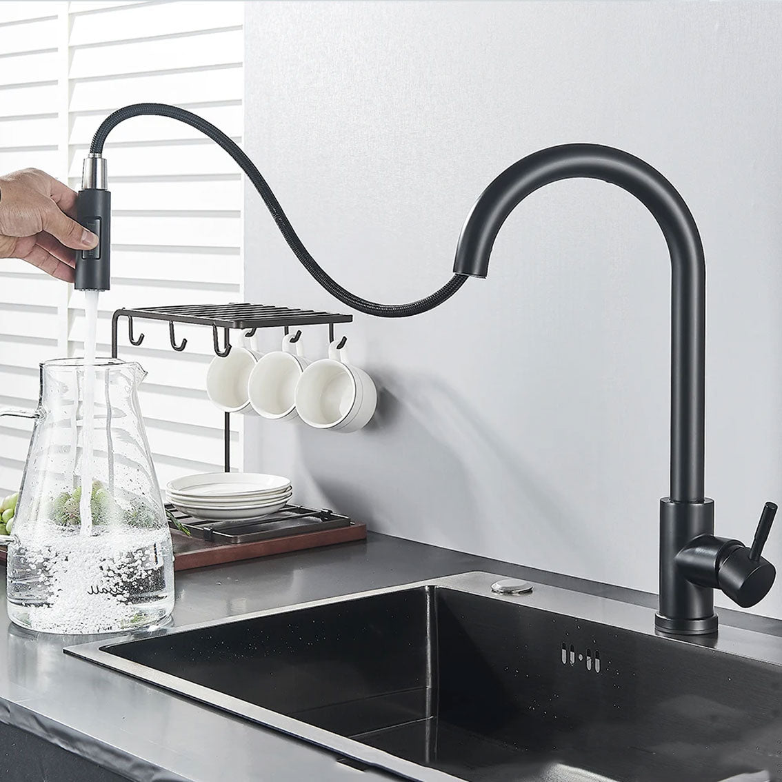 Taavita | Contemporary Touch-Sensitive Kitchen Faucet with Retractable Hose