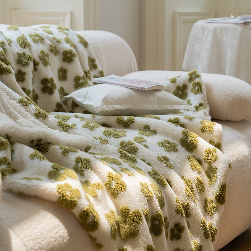 Taavita Flower Plush Blanket - Fluffy and Warm