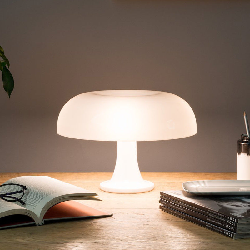 Taavita - Minimalistic Mushroom-Shaped Table Lamp