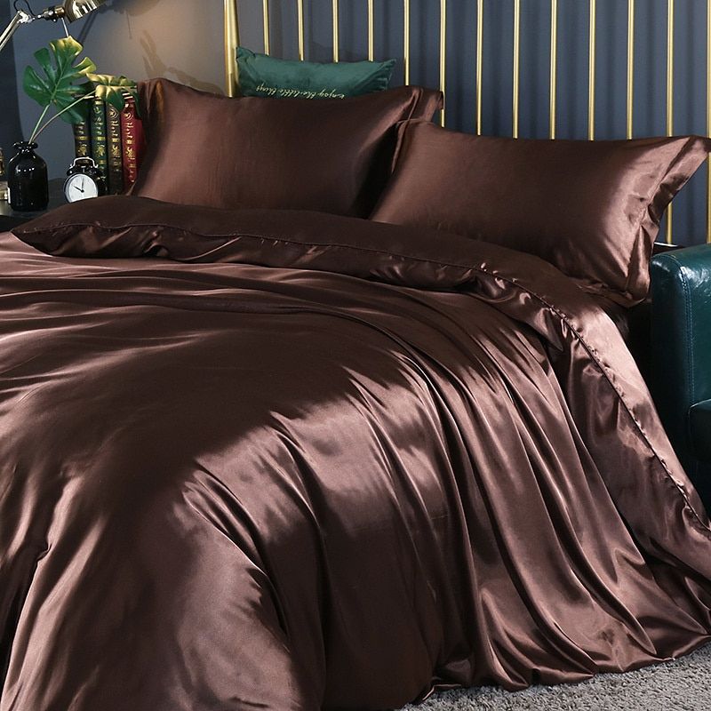 4 Piece Super Soft Luxury Silk Bedding Set (1 Flat Sheet + 1 Duvet Cover + 2 Pillowcases)