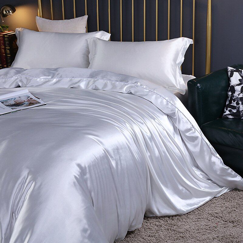 Taavita Set (4 pieces) Silk/Satin Bedding - 1x Duvet Cover, 2x Pillowcases, 1x Sheet