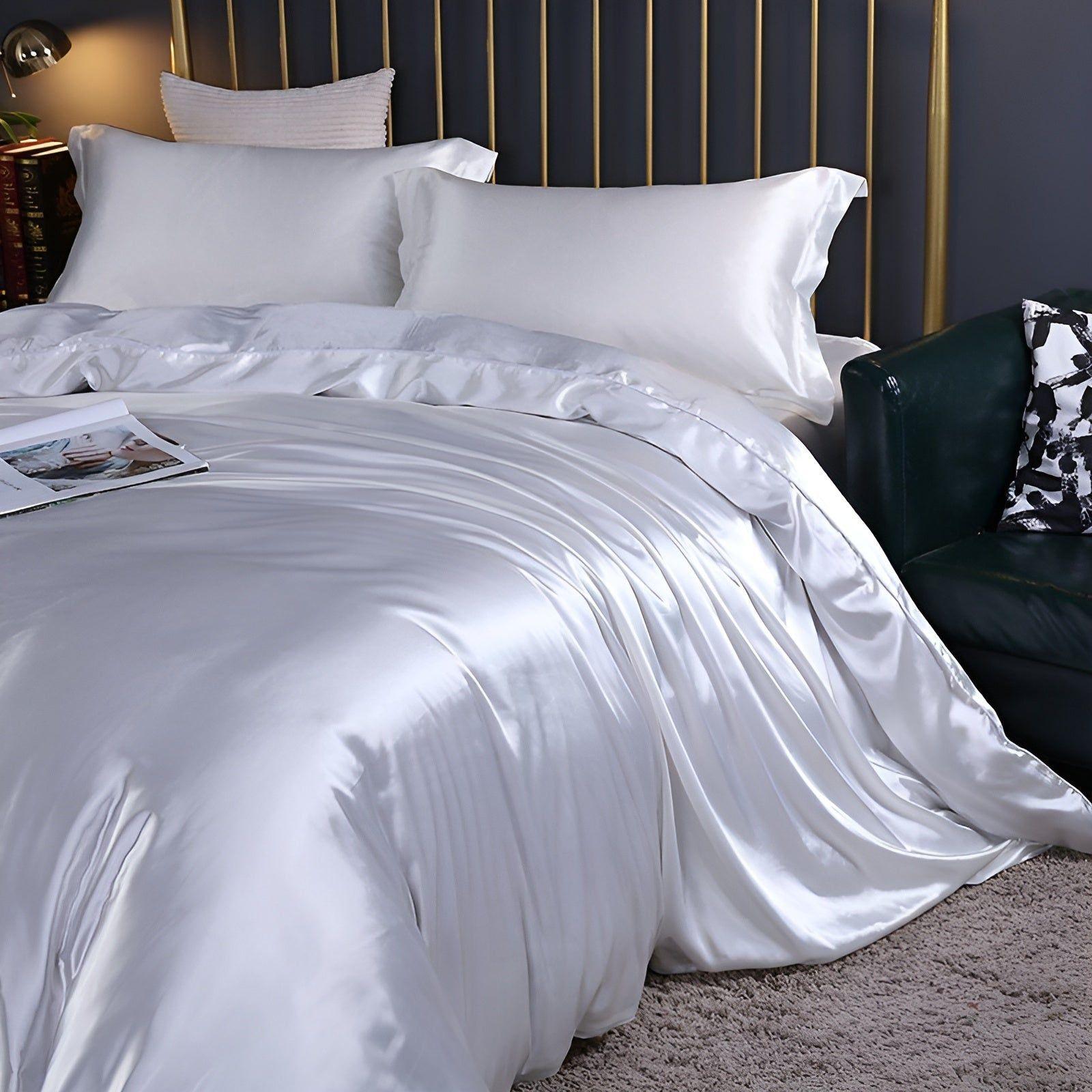 Taavita Bedding - Luxurious Satin Duvet Set (1 Flat Sheet + 1 Duvet Cover + 2 Pillowcases)