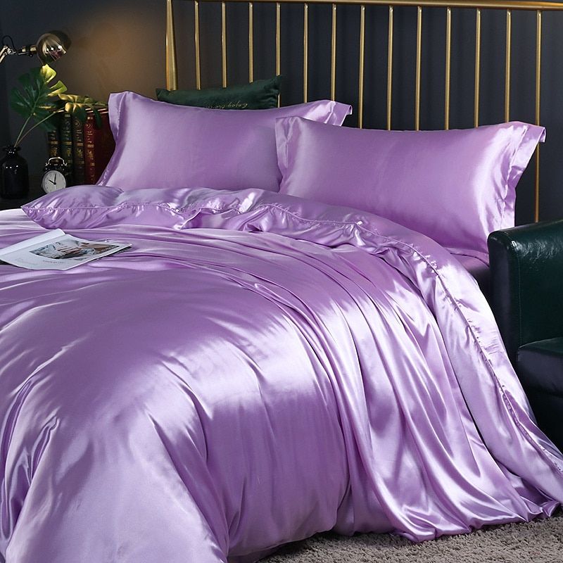 4 Piece Super Soft Luxury Silk Bedding Set (1 Flat Sheet + 1 Duvet Cover + 2 Pillowcases)