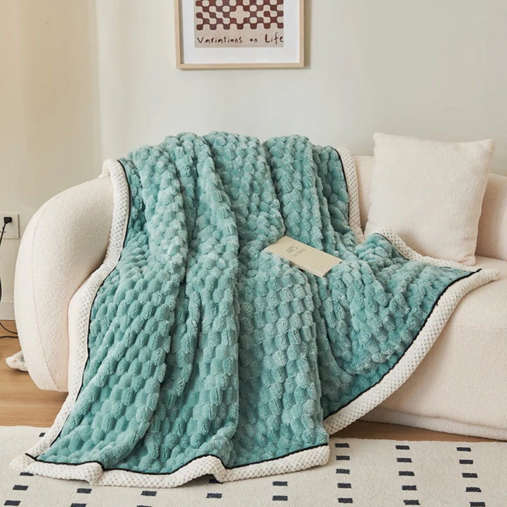 Taavita Cloud Cuddle Blanket - Experience Heavenly Softness and Comfort