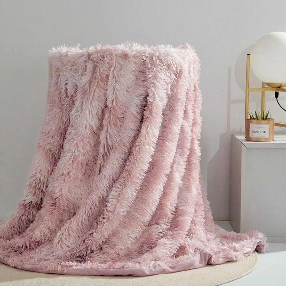 Taavita Faux Fur Throw Blanket