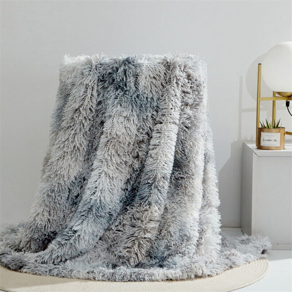 Taavita Faux Fur Throw Blanket