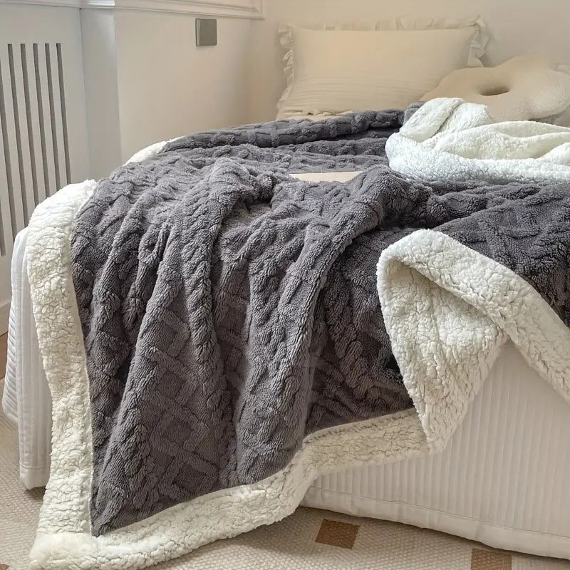 Taavita - Ultra-Cozy, Fluffy Blanket