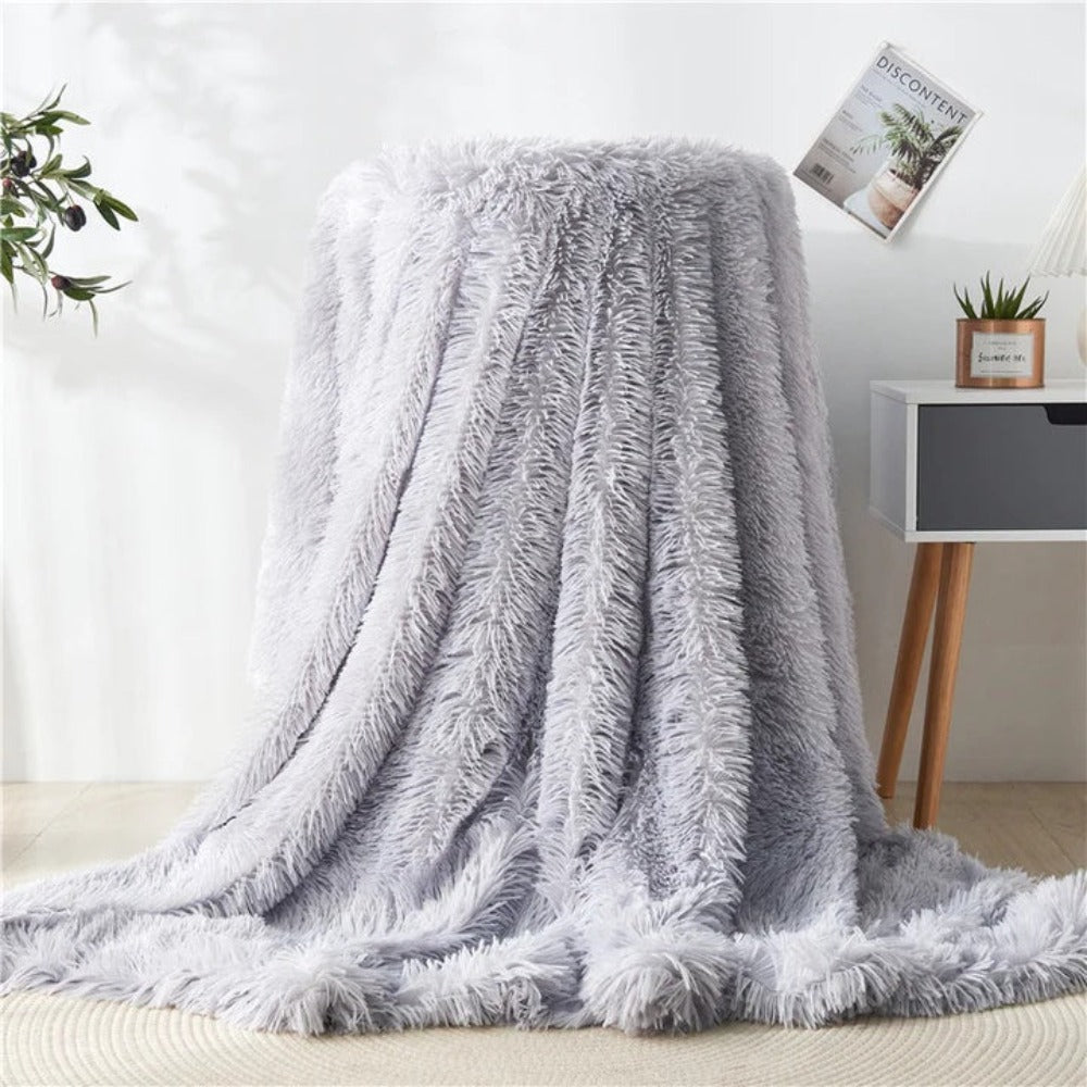 Taavita Faux Fur Throw Blanket