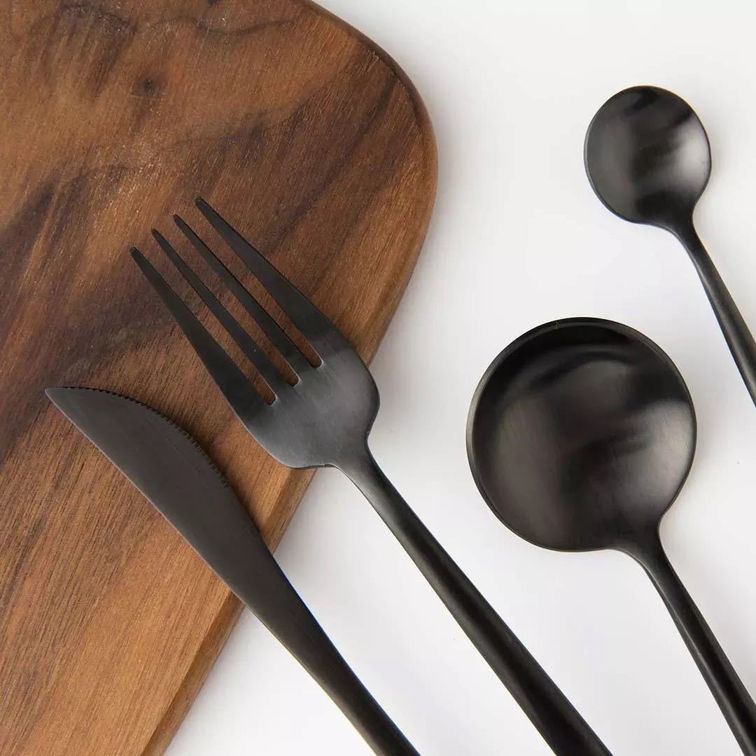 Taavita Collection Black Cutlery Set