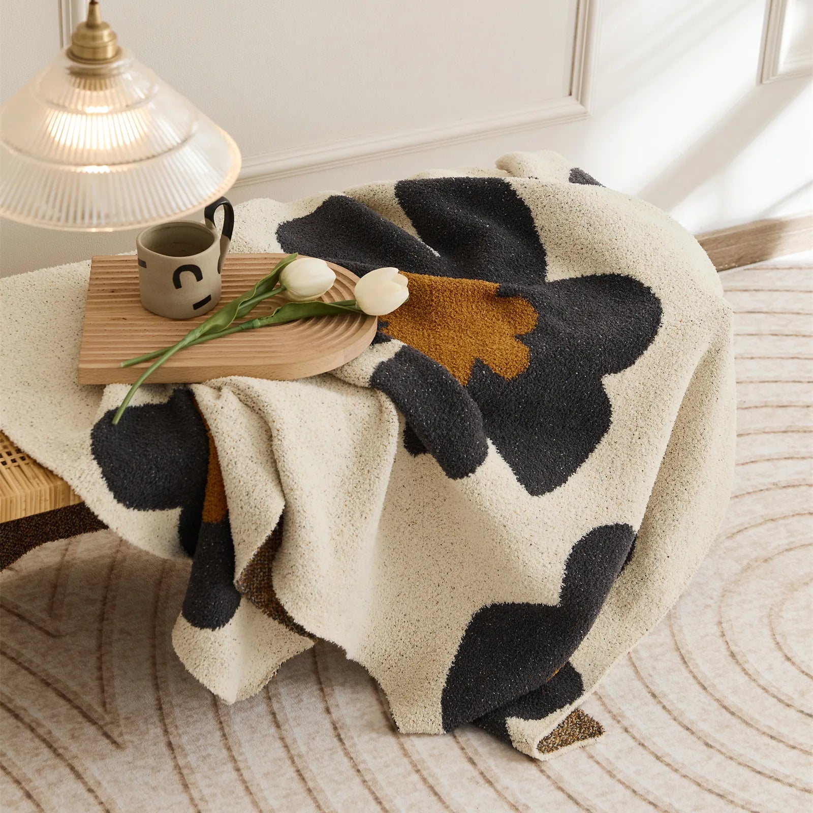 Taavita Flower Pattern Cuddle Blanket