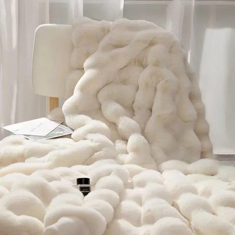 Taavita Ultra-Soft Plush Winter Blanket for Coziness