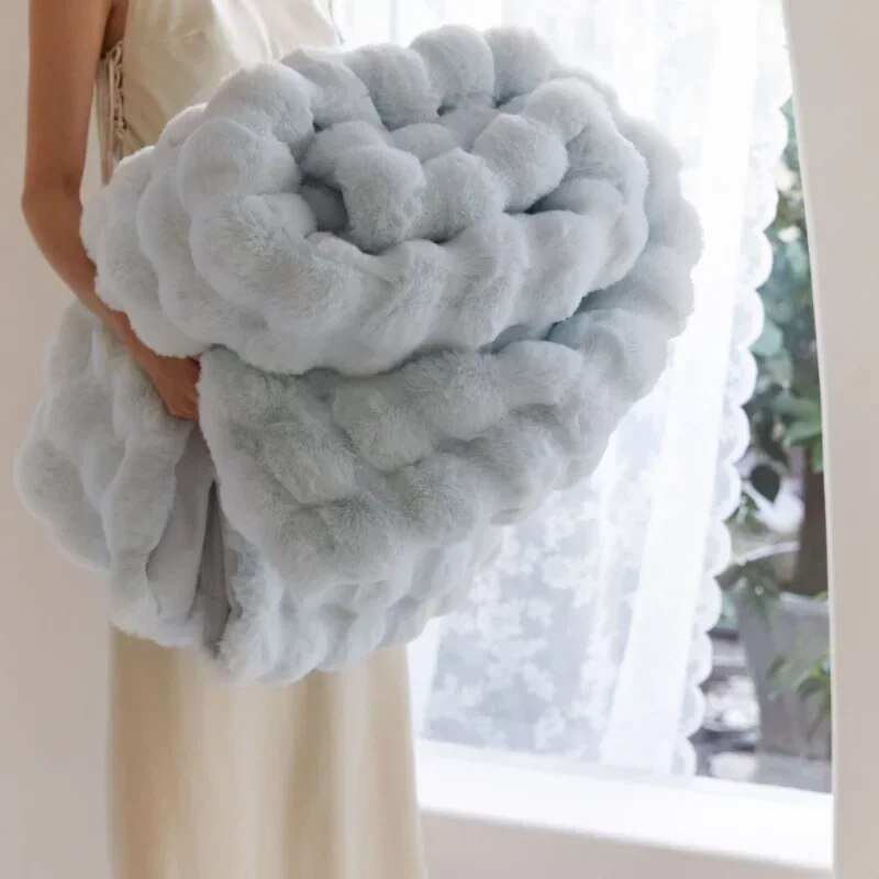 Taavita Ultra-Soft Plush Winter Blanket for Coziness