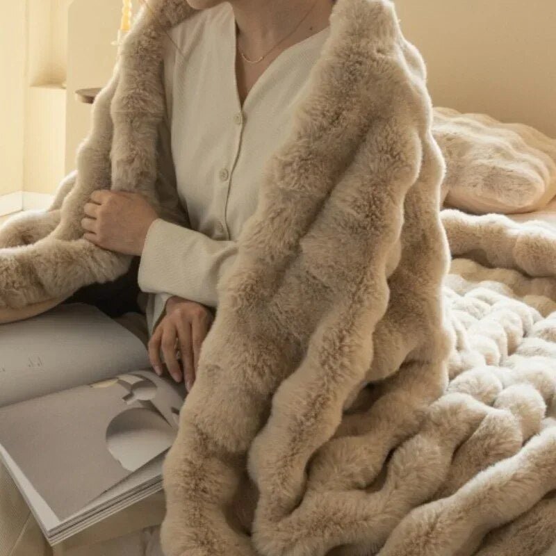 Taavita Ultra-Soft Plush Winter Blanket for Coziness