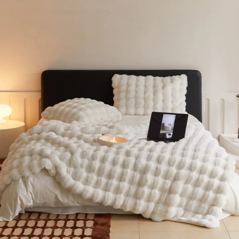 Taavita Ultra-Soft Plush Winter Blanket for Coziness